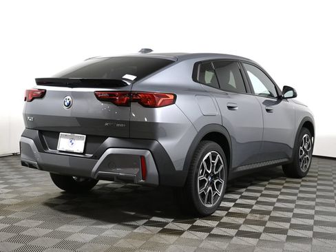 New 2026 BMW X2 xDrive28i w/ Technology Package AWD/4WD image 7