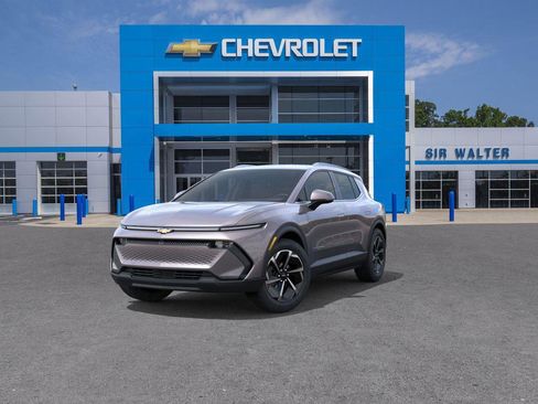 New 2026 Chevrolet Equinox EV LT image 8