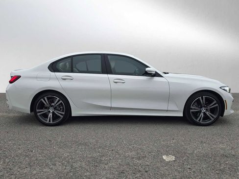 Used 2023 BMW 330i Sedan w/ Premium Package image 2