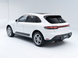 Certified 2022 Porsche Macan image 3