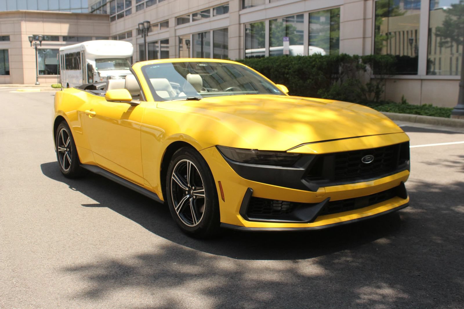 Used 2024 Ford Mustang Premium RWD image 1