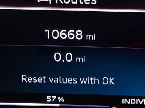 Certified 2025 Audi Q6 e-tron Premium Plus w/ Premium Plus image 19