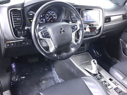 Used 2019 Mitsubishi Outlander GT AWD/4WD image 9