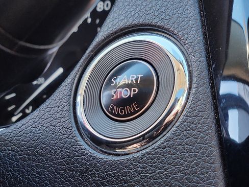 Used 2016 Nissan Rogue SL w/ SL Premium Package image 23