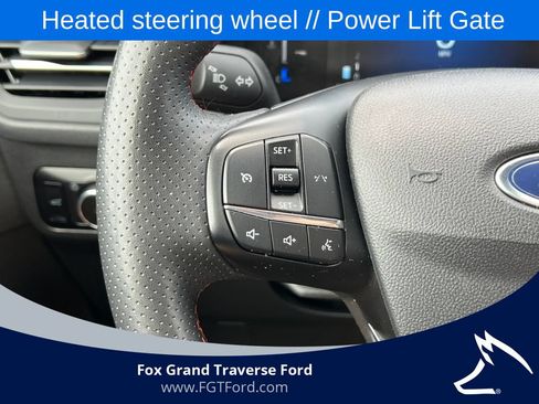 Certified 2025 Ford Escape ST-Line Select AWD/4WD image 18