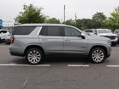 Used 2023 Chevrolet Tahoe Premier w/ Premium Package 2 AWD/4WD image 11