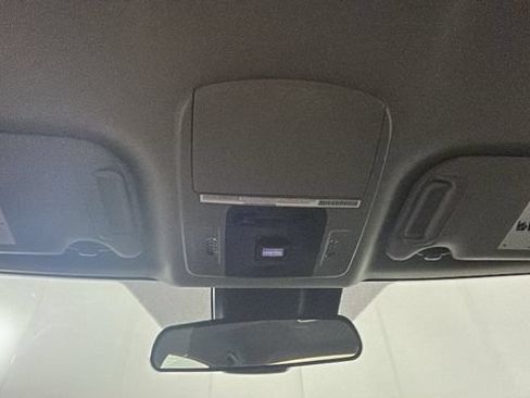 Used 2020 Toyota Camry LE FWD image 25