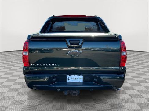 Used 2013 Chevrolet Avalanche LTZ image 4
