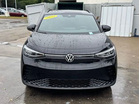 Used 2025 Volkswagen ID.4 Pro image 2