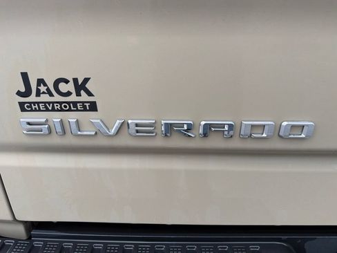Used 2022 Chevrolet Silverado 1500 ZR2 w/ Technology Package AWD/4WD image 6
