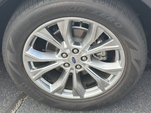 Used 2020 Ford Explorer XLT w/ Equipment Group 202A RWD image 21