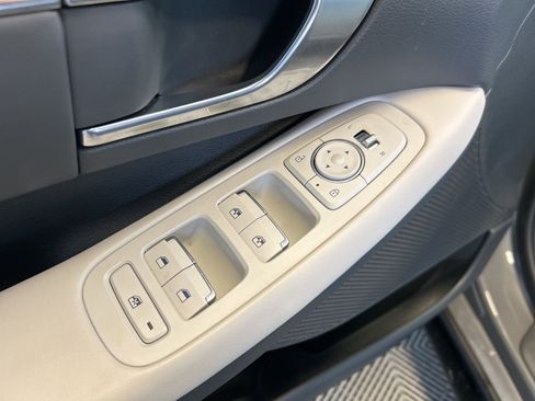 Used 2023 Hyundai Sonata SEL w/ Cargo Package image 11