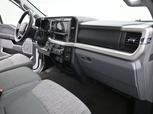 Used 2025 Ford F250 XLT AWD/4WD image 12