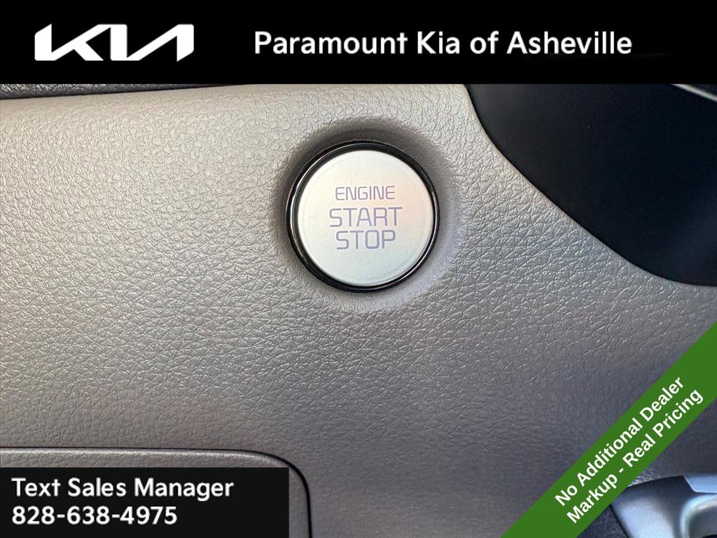 New 2027 Kia Carnival LX FWD image 15