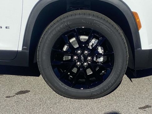 New 2026 Chevrolet Traverse LT w/ Midnight/Sport Edition image 7