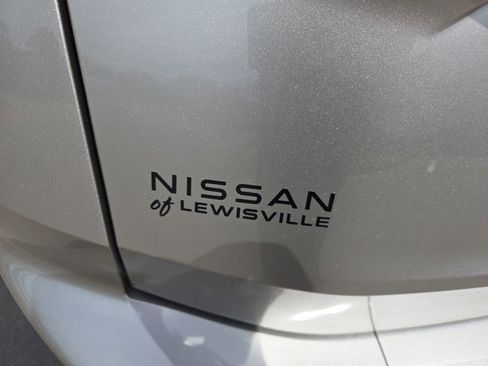 Certified 2026 Nissan Rogue Platinum w/ Platinum Premium Package AWD/4WD image 16