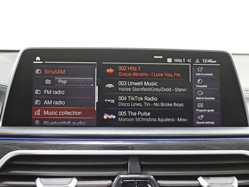 Used 2020 BMW 750i xDrive w/ Executive Package image 23