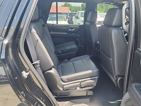 Certified 2022 Chevrolet Tahoe Z71 w/ Luxury Package AWD/4WD image 27