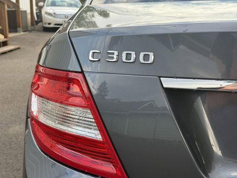 Used 2010 Mercedes-Benz C 300 4MATIC Sedan image 26