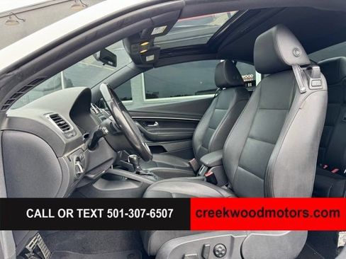 Used 2013 Volkswagen Eos FWD image 9