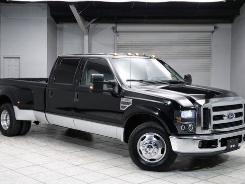 Used 2008 Ford F350 Lariat image 1