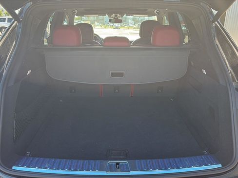 Used 2022 Porsche Cayenne image 23
