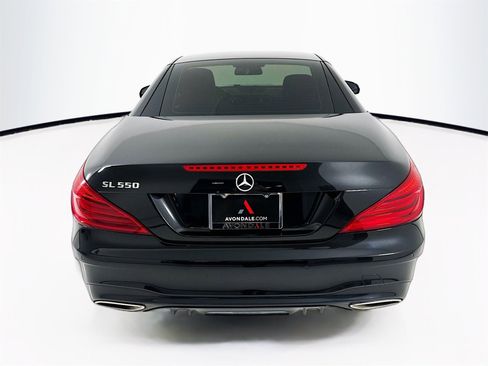 Used 2017 Mercedes-Benz SL 550 image 7