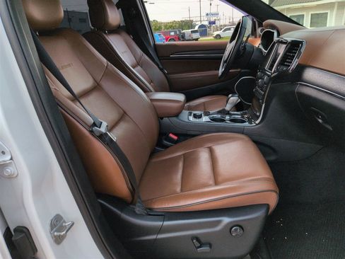 Used 2018 Jeep Grand Cherokee Summit w/ Platinum Series Group AWD/4WD image 35