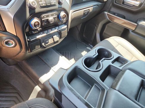 Used 2022 Chevrolet Silverado 1500 LT image 20