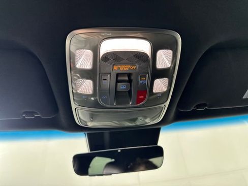 Used 2023 Genesis GV60 Performance image 24