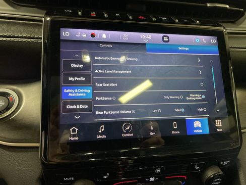 Used 2021 Jeep Grand Cherokee L Limited RWD image 38
