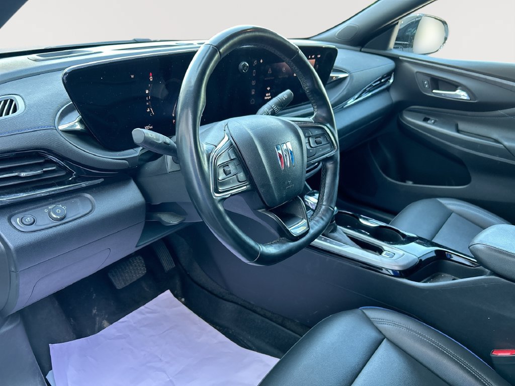 Used 2025 Buick Envista Sport Touring w/ Convenience I Package FWD image 13
