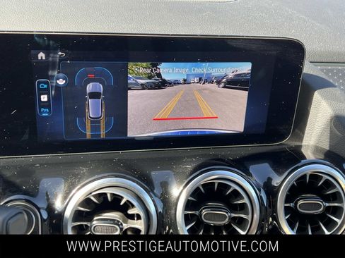 Used 2025 Mercedes-Benz GLA 250 4MATIC image 22