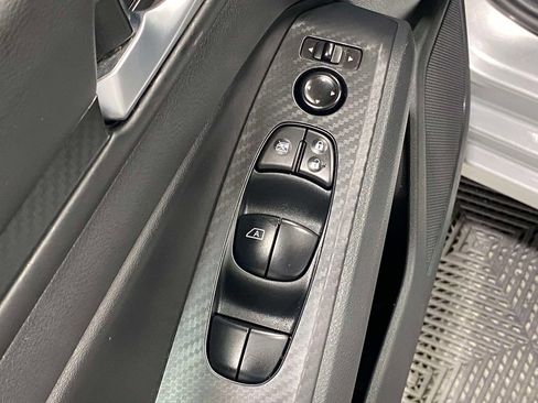 Used 2024 Nissan Altima 2.5 SV FWD image 20