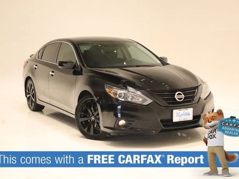 Used 2018 Nissan Altima 2.5 SR w/ SR Midnight Edition FWD image 2
