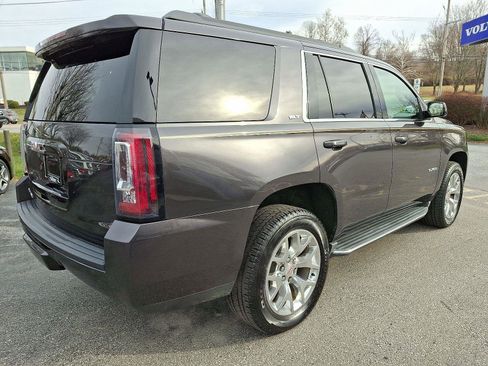 Used 2017 GMC Yukon SLT image 6