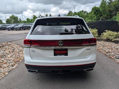 Certified 2024 Volkswagen Atlas SEL AWD/4WD image 4