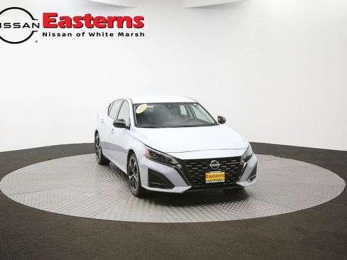 Used 2023 Nissan Altima 2.5 SR image 46