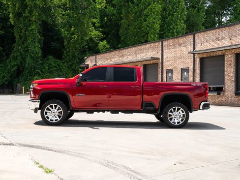 Used 2020 Chevrolet Silverado 2500 LT w/ Texas Edition AWD/4WD image 5