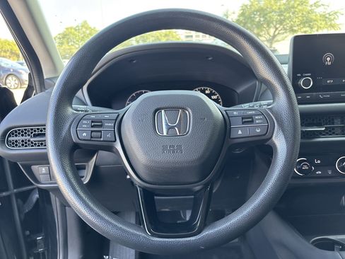 Used 2024 Honda HR-V LX image 11