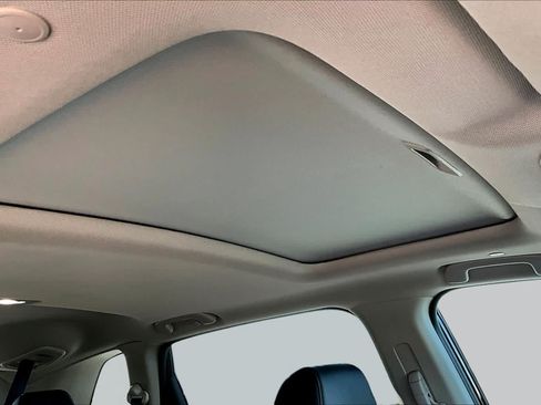Used 2025 Honda CR-V EX-L image 13