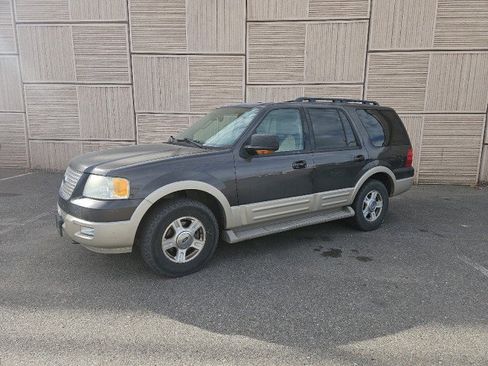 Used 2005 Ford Expedition Eddie Bauer image 1