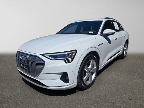 Used 2019 Audi e-tron Prestige AWD/4WD image 7