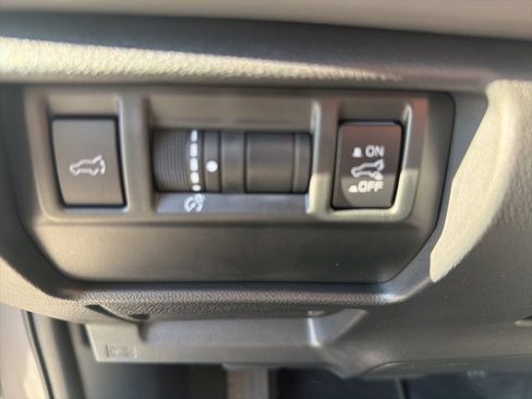 Used 2025 Subaru Forester Sport image 26