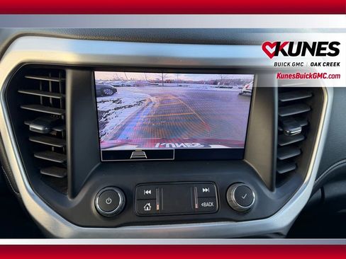 Used 2023 GMC Acadia SLE image 23