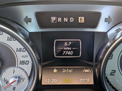 Used 2013 Mercedes-Benz SL 550 image 18