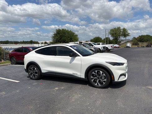 Used 2025 Ford Mustang Mach-E Select w/ Comfort Package Lite image 2