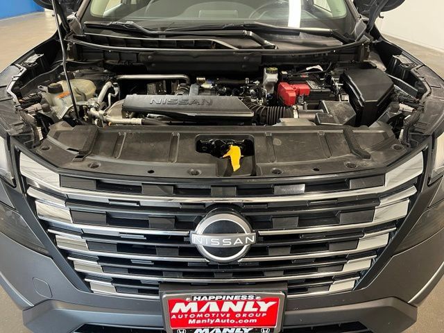 Used 2024 Nissan Rogue S FWD image 9