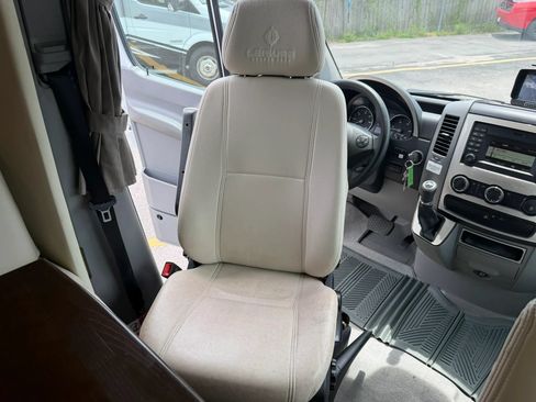 Used 2015 Mercedes-Benz Sprinter 3500 image 61