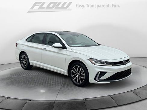 New 2026 Volkswagen Jetta SE image 1